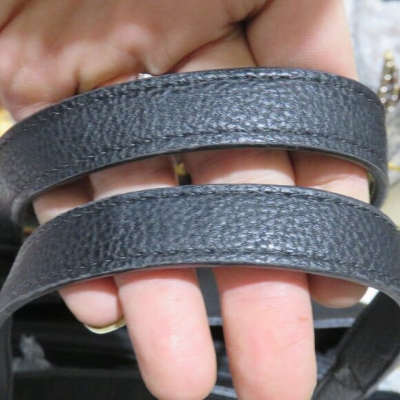 BOGO Tommy Hilfiger TH Logo Pebbled Leather Satchel built in wallet - Picture 4 of 16